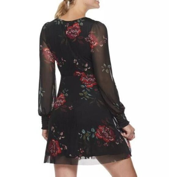 American Rag Women's Sz XL Black Joyful Floral V-Neck Center Front Ruffle Dress - Picture 15 of 15